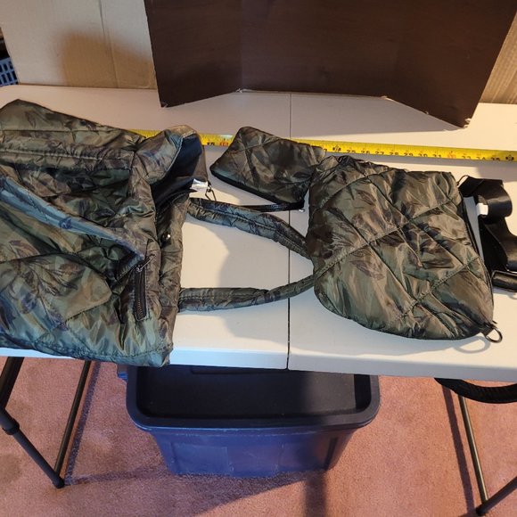 Brand new Women's Purse with makeup bag & another larger bag--$50 obo - Picture 10 of 11